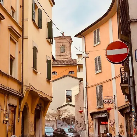Whouse Studio Borgo San Pietro * בולוניה